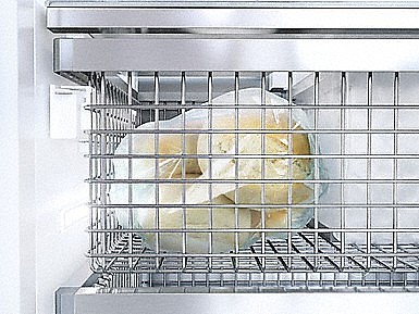 ����� �������� 45.7 �"� ��� Push2open ���� MasterCool ���� MIELE ��� F 2411 Vi