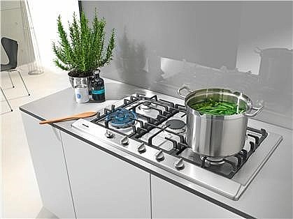 ������ �� 90 �"� ���� Miele ���:KM2052